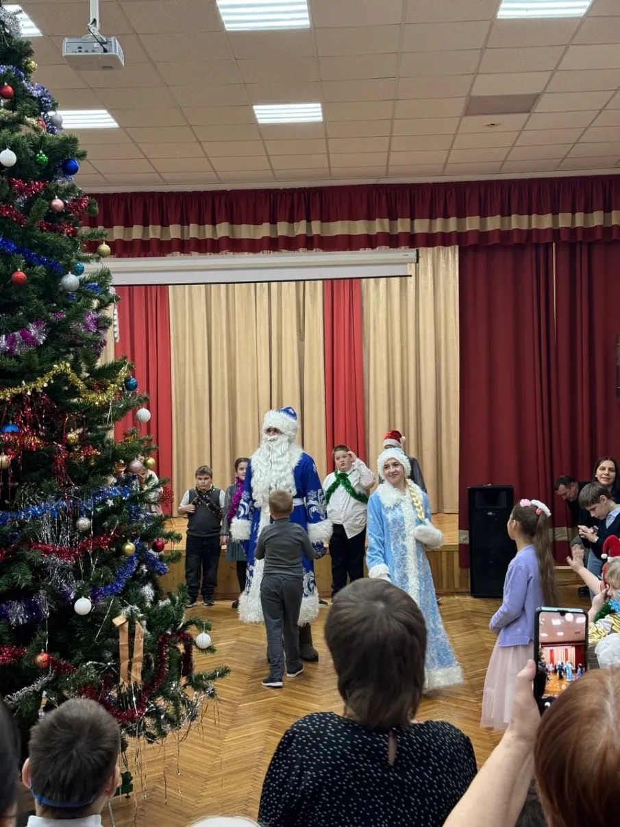 НОВЫЙ ГОД ИДЕТ