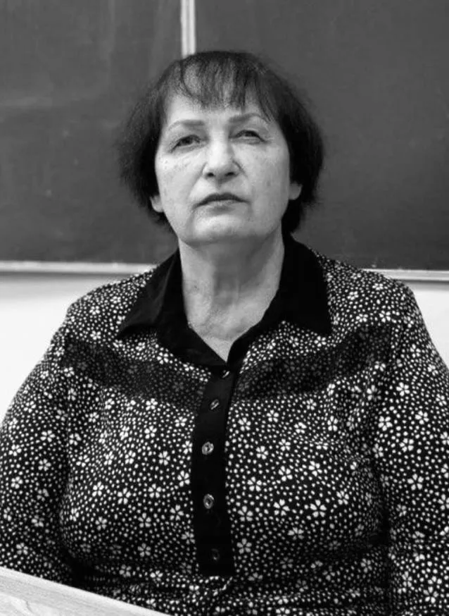 ГАОУ НОС(К) школа-интернат с прискорбием сообщает, что ушла из жизни Татьяна Владимировна Бутенко, учитель русского языка и литературы, чья судьба стала неотъемлемой частью истории нашей школы.