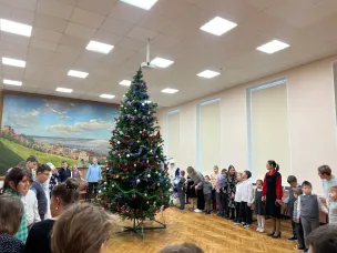 ПРАЗДНИК СПЕШИТ В КАЖДЫЙ ДОМ