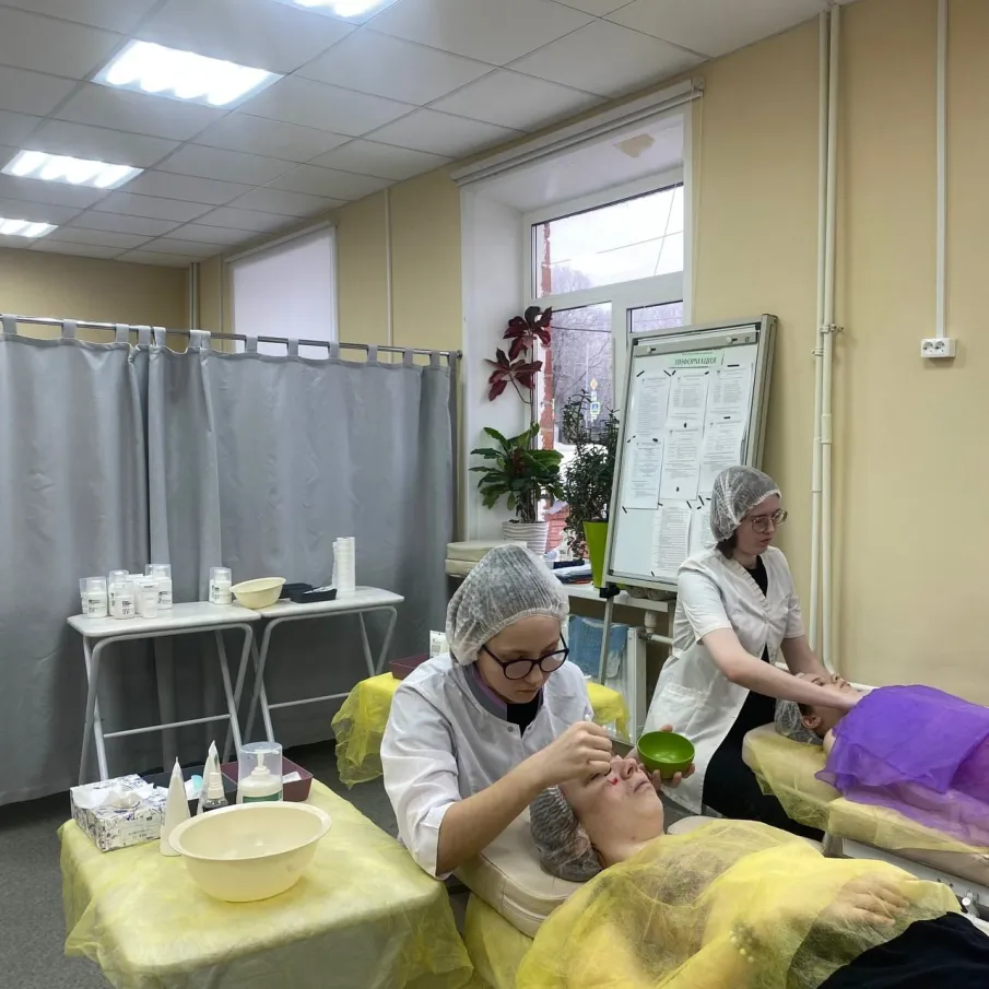 ШКОЛЬНЫЙ КОНКУРС "ЛУЧШИЙ КОСМЕТИК-ЭСТЕТИСТ"