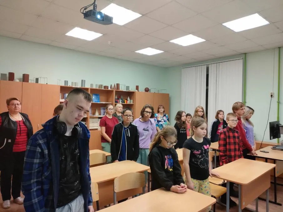 3 декабря -День неизвестного солдата.